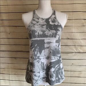 American Eagle Outfitters Favorite Tank Size Small